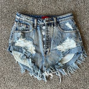 Signature8 Distressed Jean Shorts Small S8407